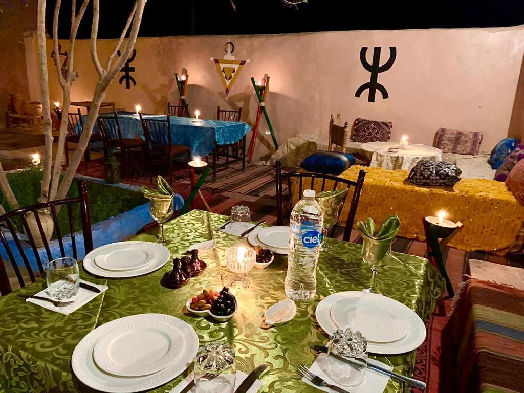 Riad Assia Foum Zguid מראה חיצוני תמונה